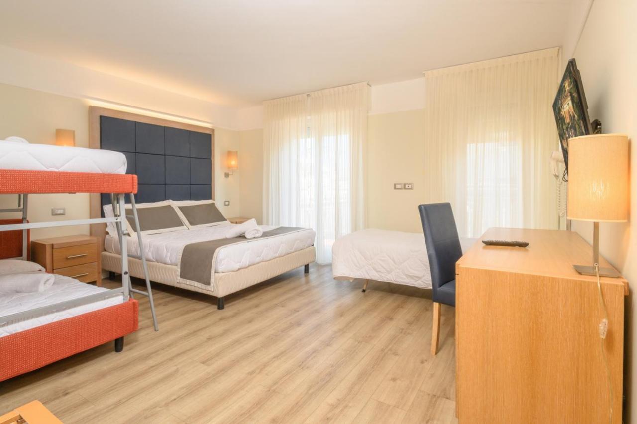 Atlas Hotel Riccione Zewnętrze zdjęcie